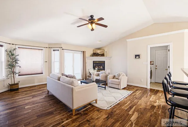 $485,000 | 1529 Sunny Pine Way, Idaho Falls, ID 83404