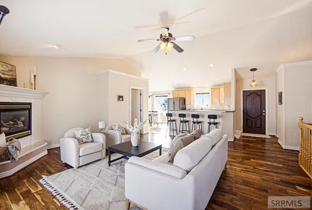 $485,000 | 1529 Sunny Pine Way, Idaho Falls, ID 83404