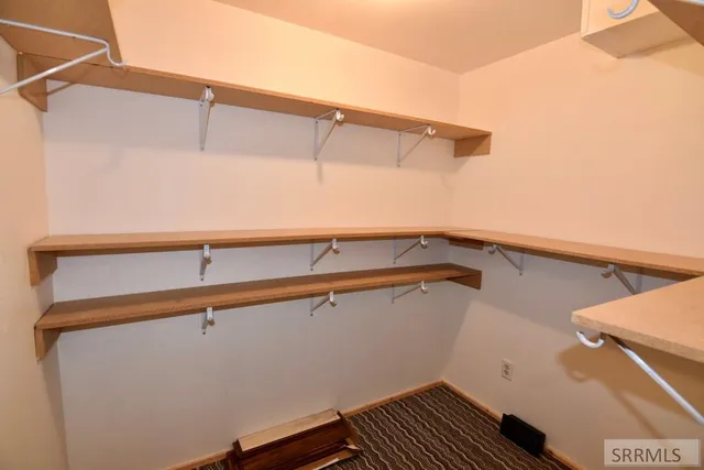 $485,000 | 1529 Sunny Pine Way, Idaho Falls, ID 83404