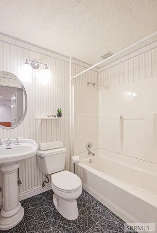 $485,000 | 1529 Sunny Pine Way, Idaho Falls, ID 83404