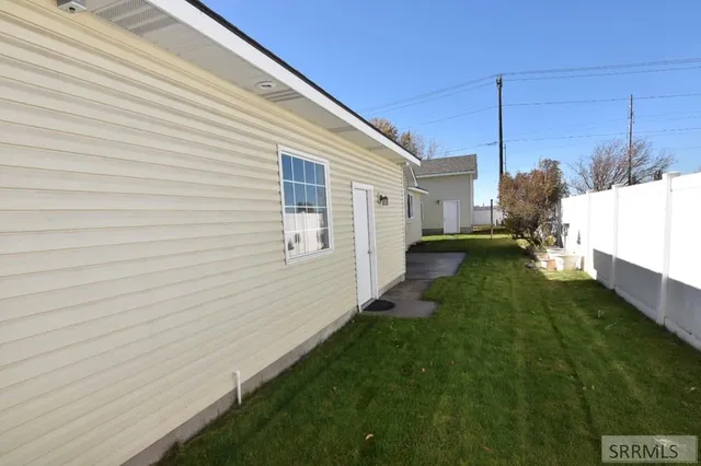 $485,000 | 1529 Sunny Pine Way, Idaho Falls, ID 83404