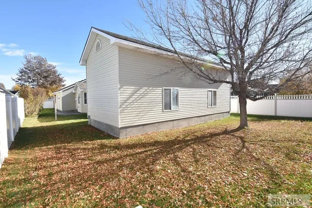 $485,000 | 1529 Sunny Pine Way, Idaho Falls, ID 83404