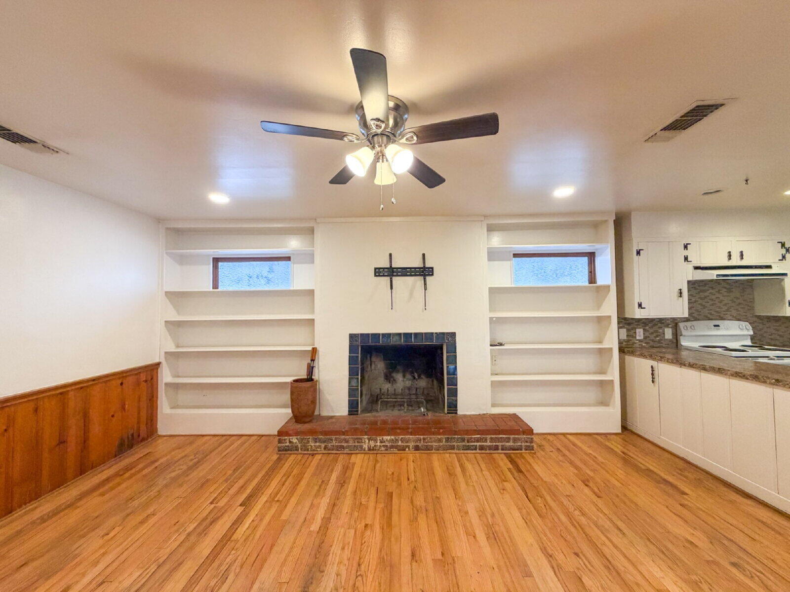 3520 30th Street Lubbock, TX 79410 - Photo 4 of 12 4