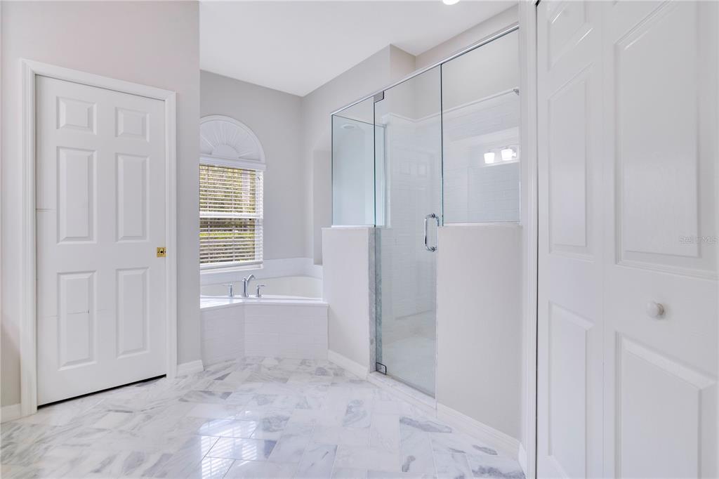 10216 Trout Road Orlando, FL 32836 - Photo 14 of 33 a view of an empty room