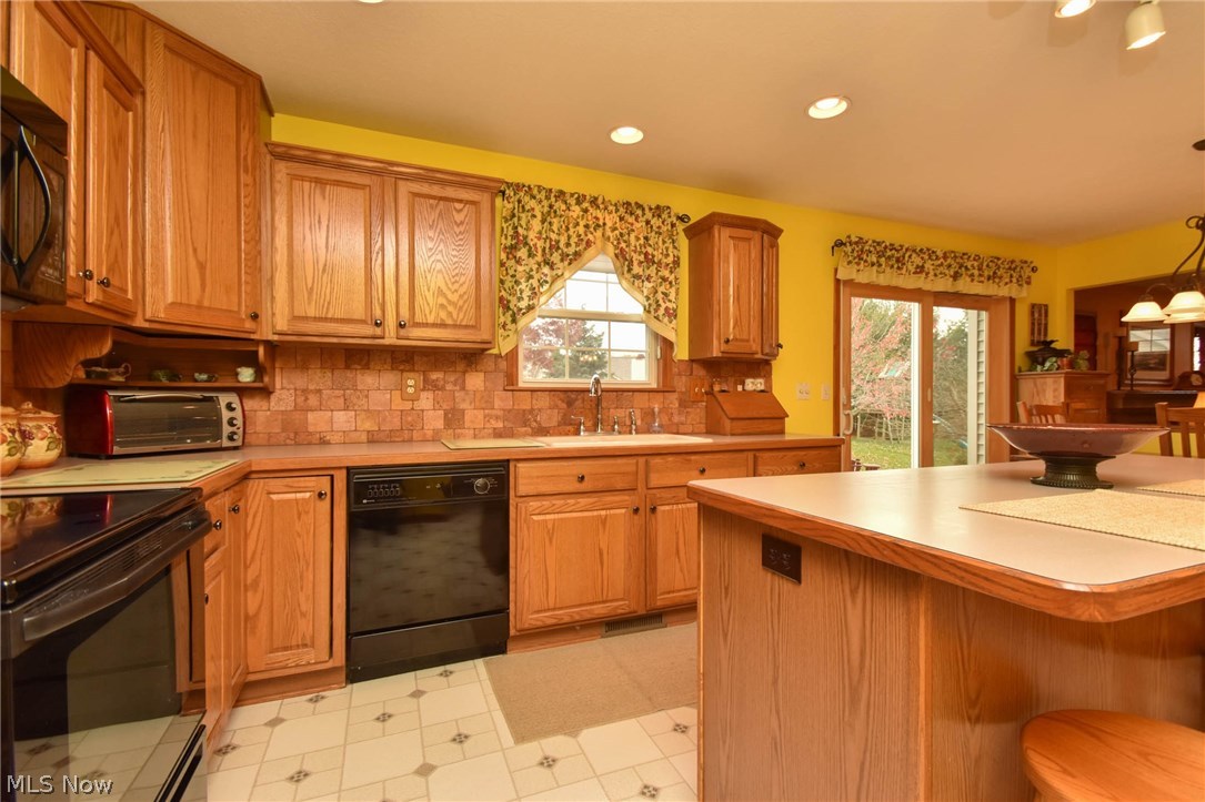2993 Quail Ridge Akron, OH 44319 - Photo 10 of 35 Gallery Image 10