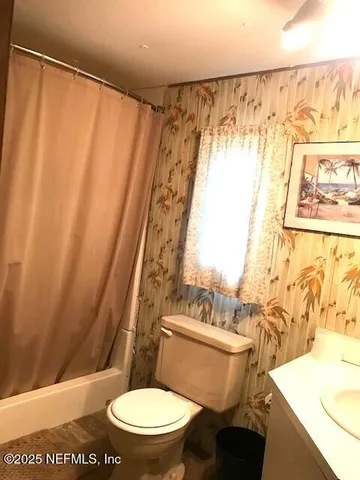 a view of an ocean from a yard