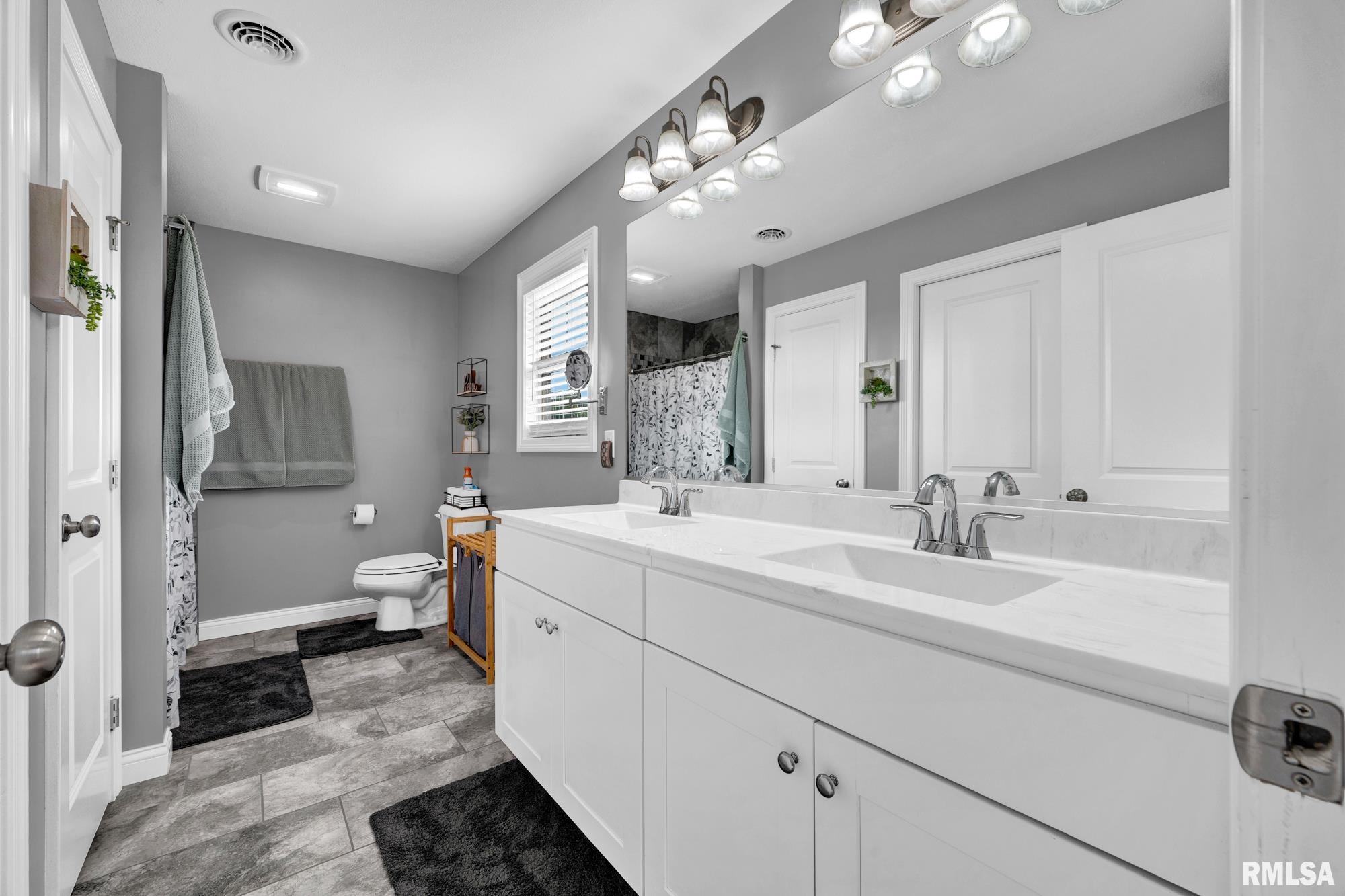 900 Crestview Drive Metamora, IL 61548 - Photo 21 of 46