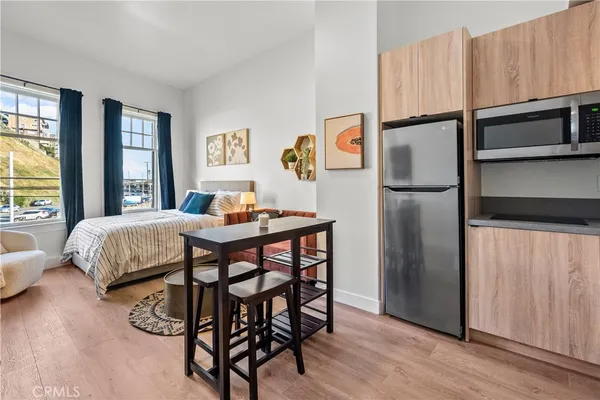 $3,000 | 181 Culver Boulevard, Unit B, Playa del Rey, CA 90293
