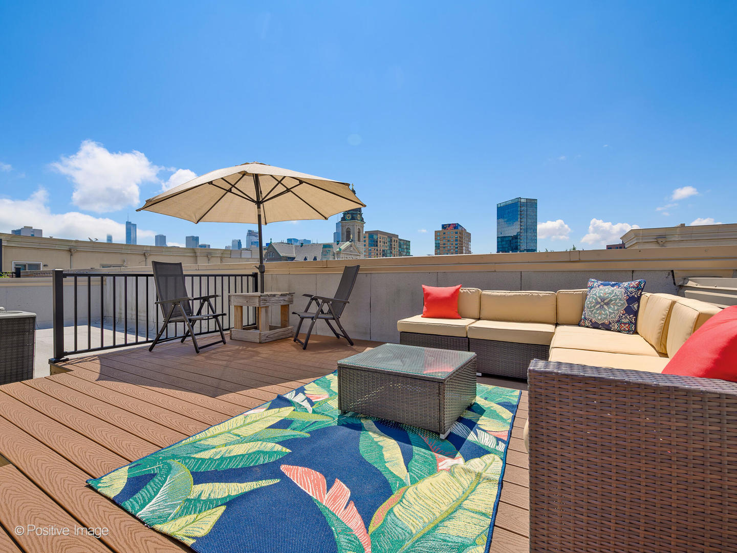 855 North May Street, Unit E Chicago, IL 60642 - Photo 21 of 30 a view of a terrace with furniture