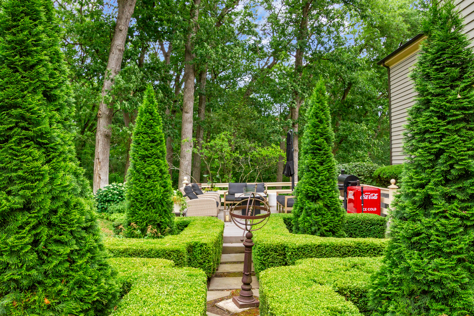 7208 White Oaks Road Harvard, IL 60033 - Photo 40 of 48 a green field with lots of palm trees