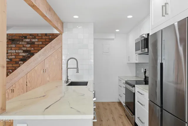 $440,000 | 1184 Carlsbad Place, Ventura, CA 93003