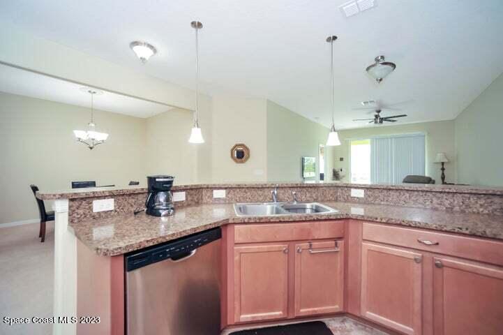 6436 Klein kitchen granite