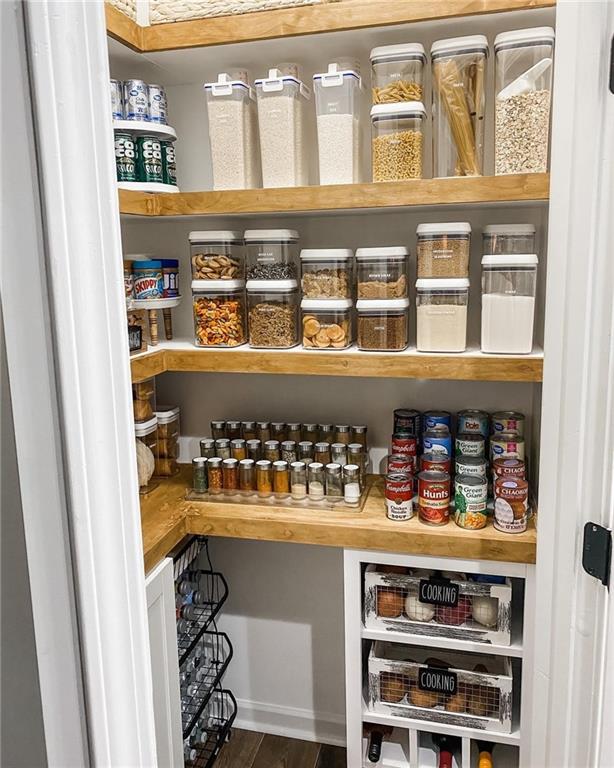 3560 Graham Way Southwest Lilburn, GA 30047 - Photo 10 of 34