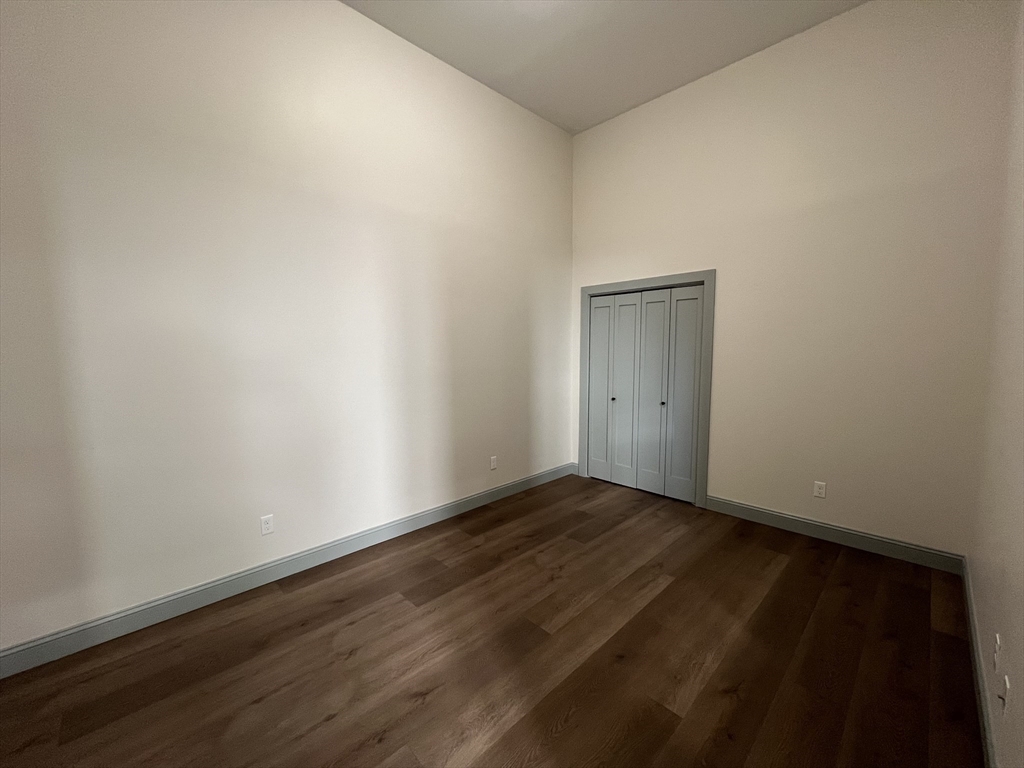 160 Seabury Street, Unit 17 Fall River, MA 02720 - Photo 5 of 10