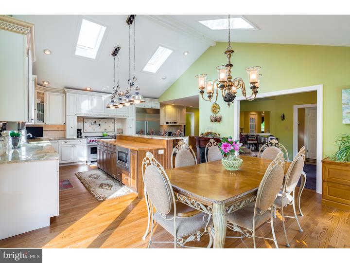 830 Mount Laurel Road Hainesport, NJ 08036 - Photo 10 of 25 Breakfast Room