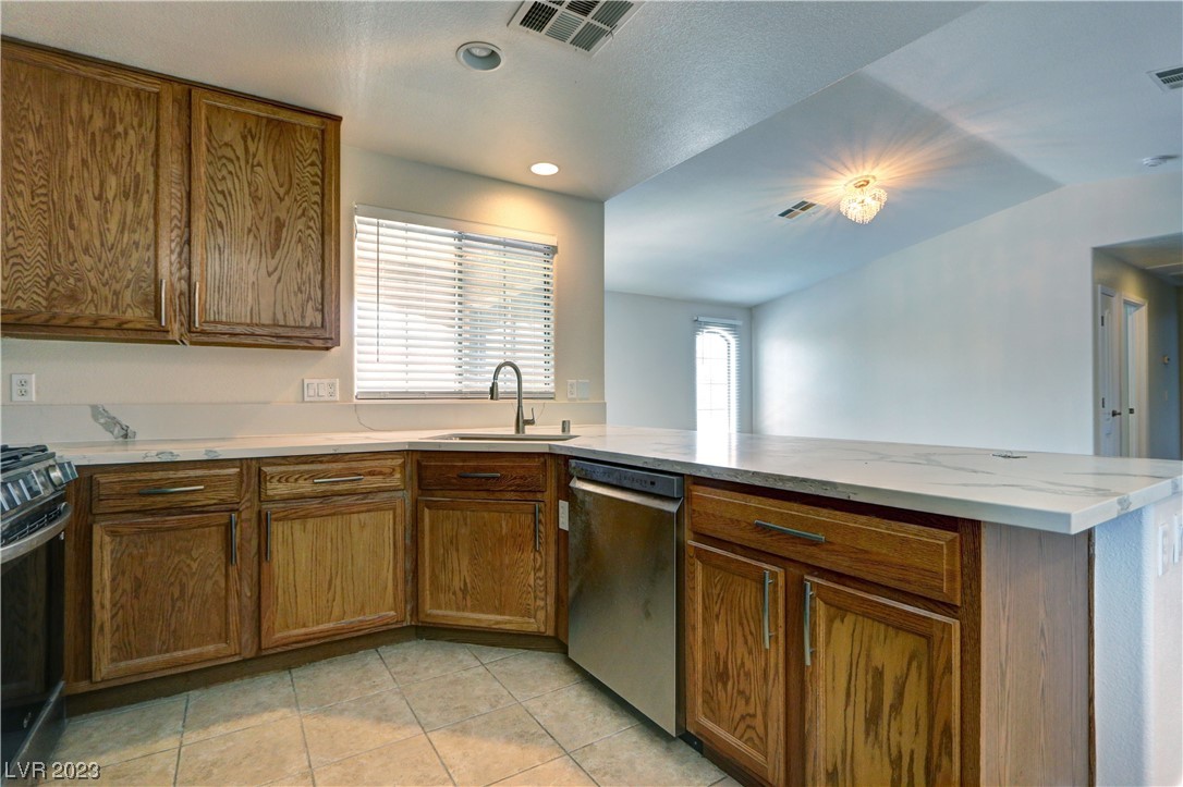 7320 Camrose Ridge Place, Unit 204 Las Vegas, NV 89149 - Photo 12 of 28