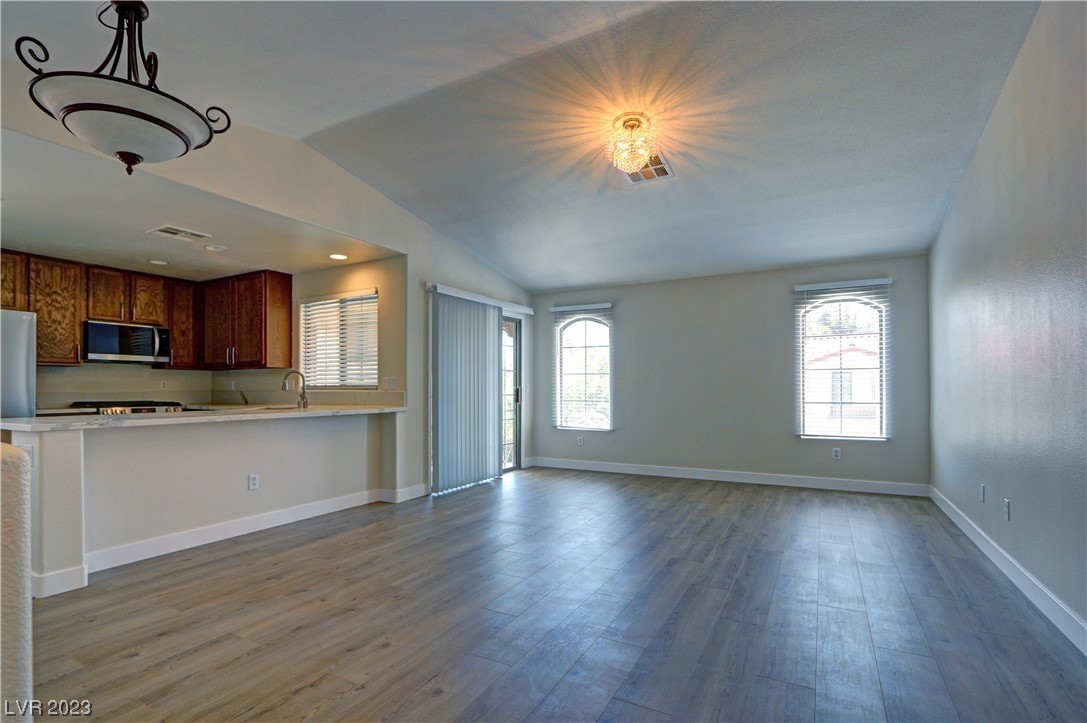 7320 Camrose Ridge Place, Unit 204 Las Vegas, NV 89149 - Photo 4 of 28