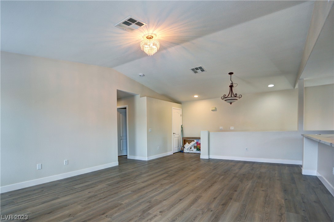7320 Camrose Ridge Place, Unit 204 Las Vegas, NV 89149 - Photo 7 of 28