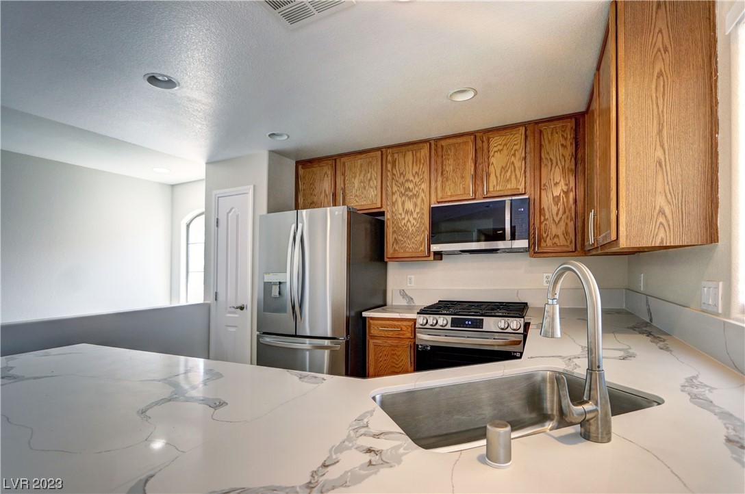 7320 Camrose Ridge Place, Unit 204 Las Vegas, NV 89149 - Photo 9 of 28