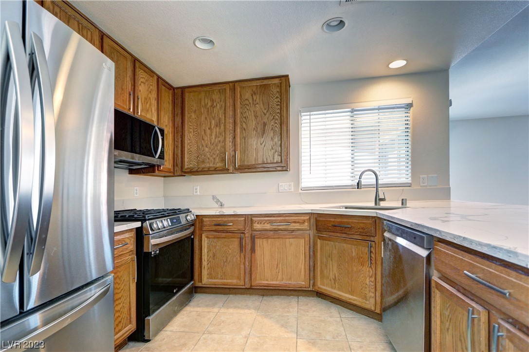 7320 Camrose Ridge Place, Unit 204 Las Vegas, NV 89149 - Photo 10 of 28