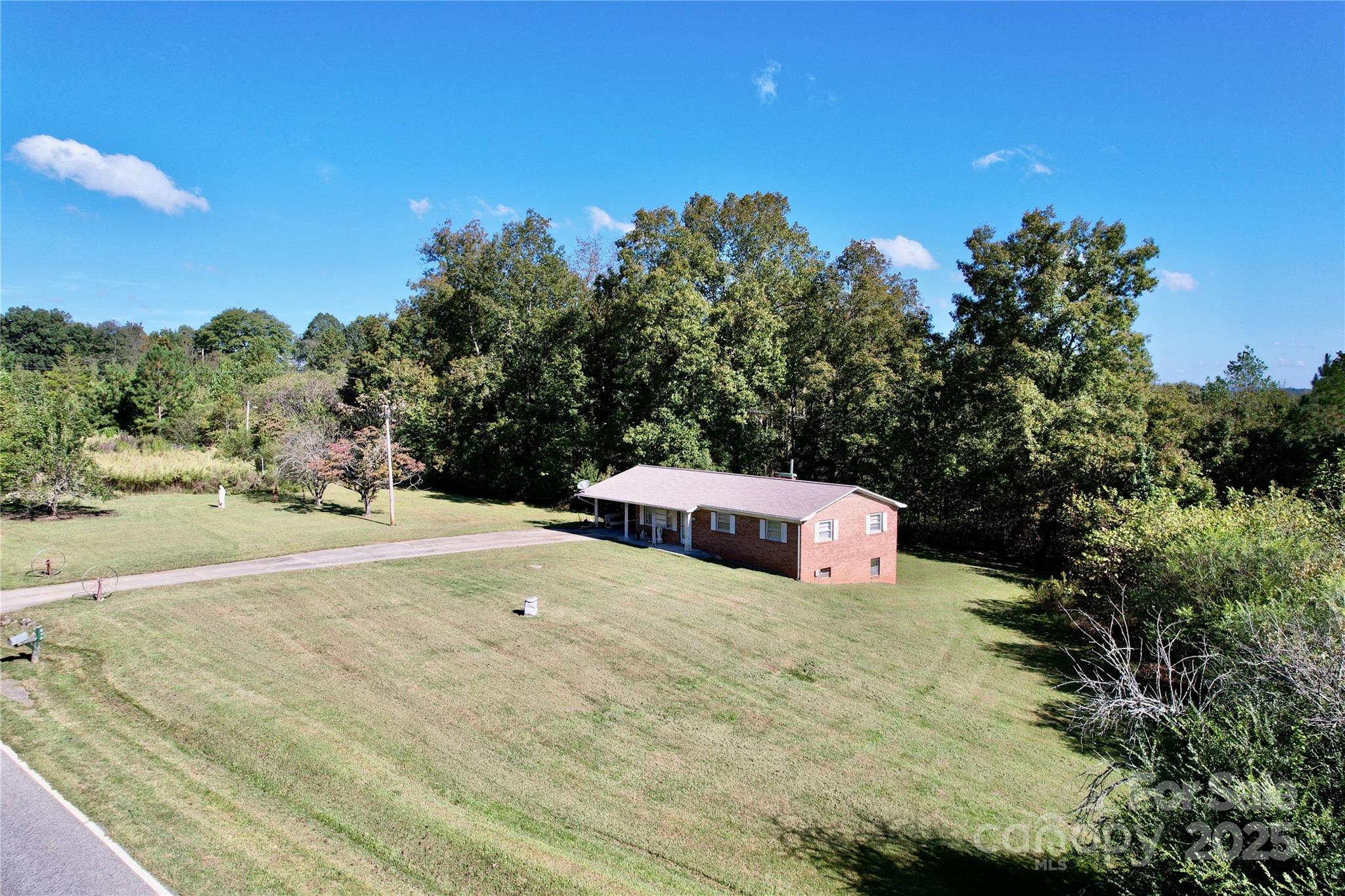 212 Hill Farm Road Hiddenite, NC 28636 - Photo 6 of 16 Gallery Image 6