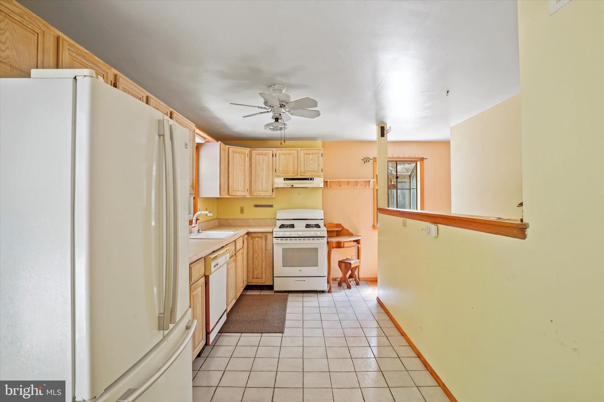 2401 Romney Road Joppa, MD 21085 - Photo 8 of 28 Kitchen