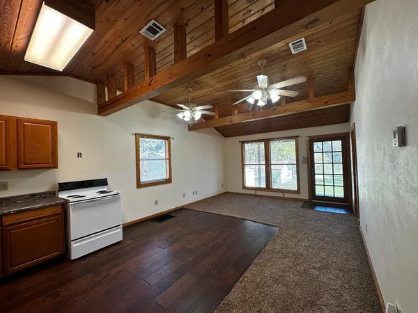 $1,300 | 1453 Chapparal Road, Montgomery, TX 77316