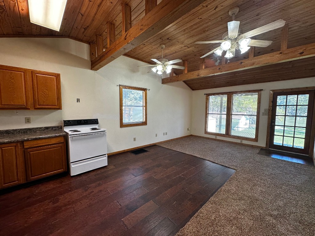 1453 Chapparal Road Montgomery, TX 77316 - Photo 4 of 15