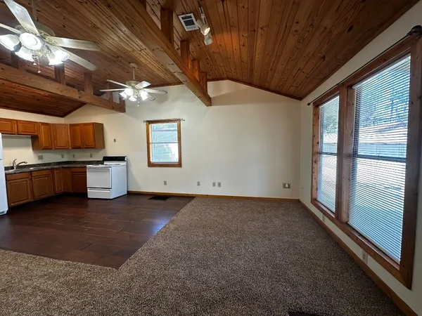 $1,300 | 1453 Chapparal Road, Montgomery, TX 77316