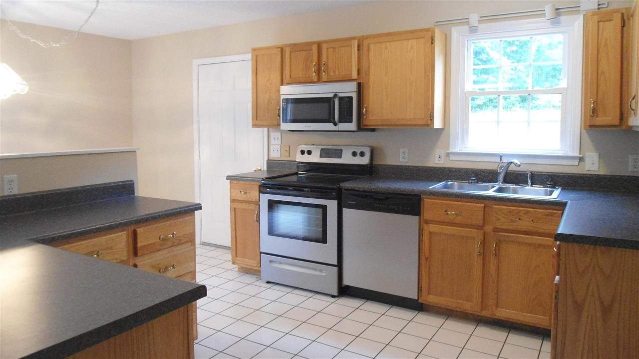 23418 Creek Ridge Court Seneca, SC 29672 - Photo 3 of 14 Gallery Image 3