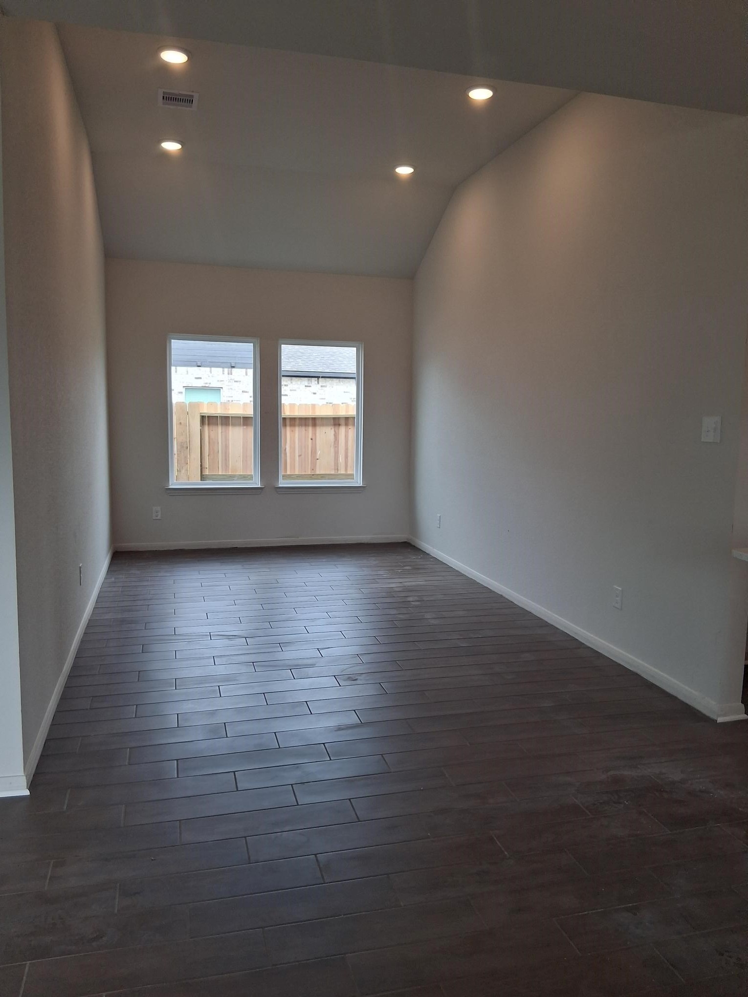 1926 Middle Pass Lane Angleton, TX 77515 - Photo 4 of 22