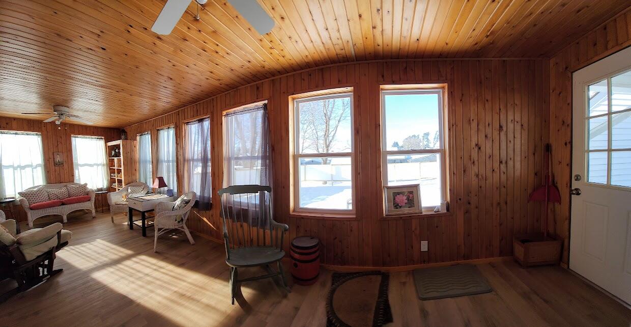 34 Maple Street East Millinocket, ME 04430 - Photo 3 of 45 3 Back Entry