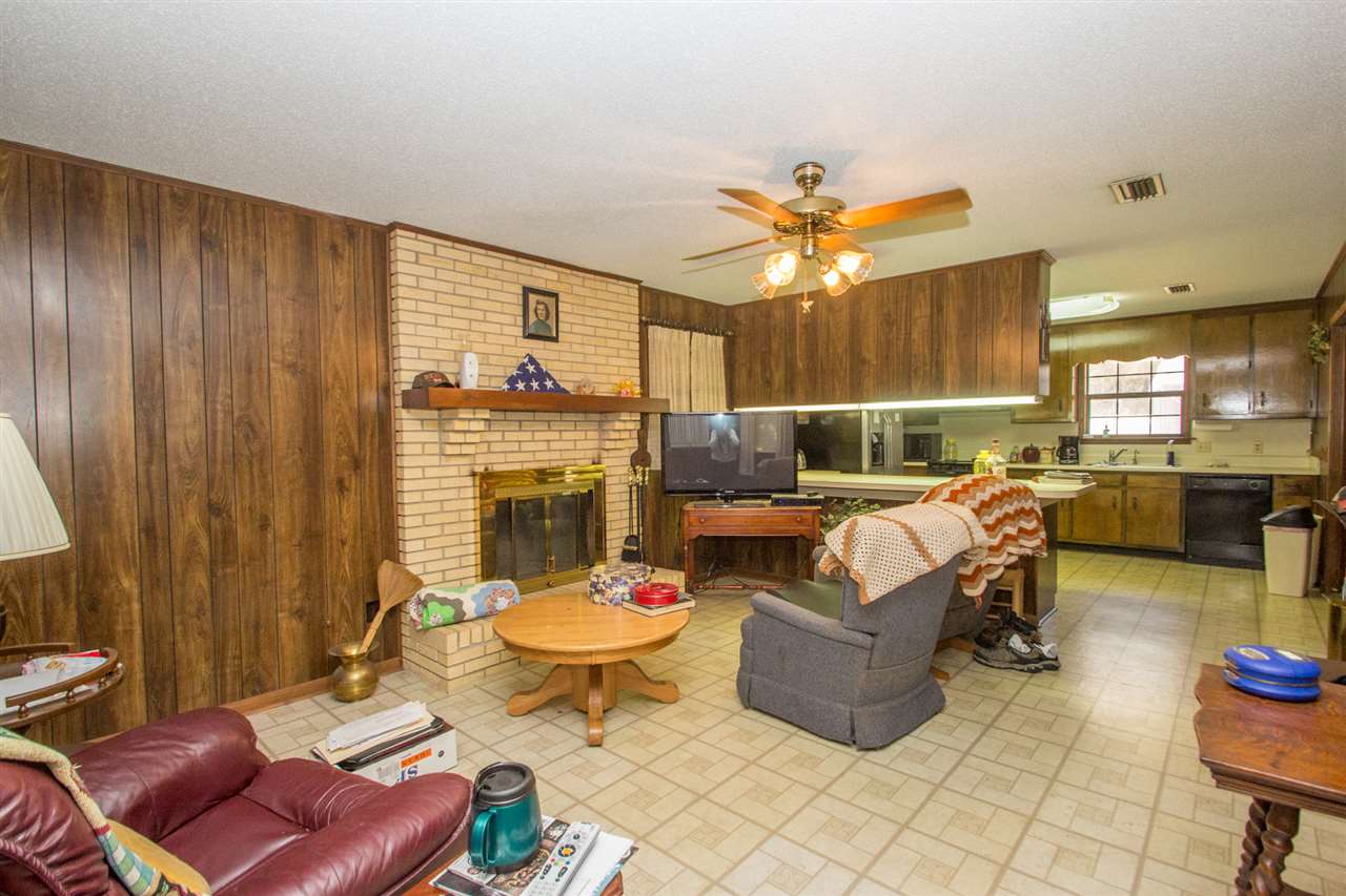 7724 Simmons Drive Foley, AL 36535 - Photo 9 of 30 Den
