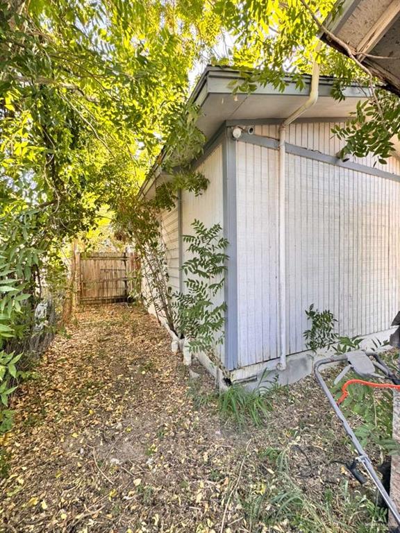 306 West Bell Avenue Pharr, TX 78577 - Photo 20 of 24