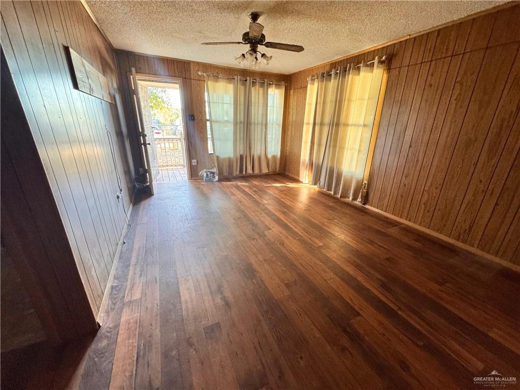 306 West Bell Avenue Pharr, TX 78577 - Photo 4 of 24