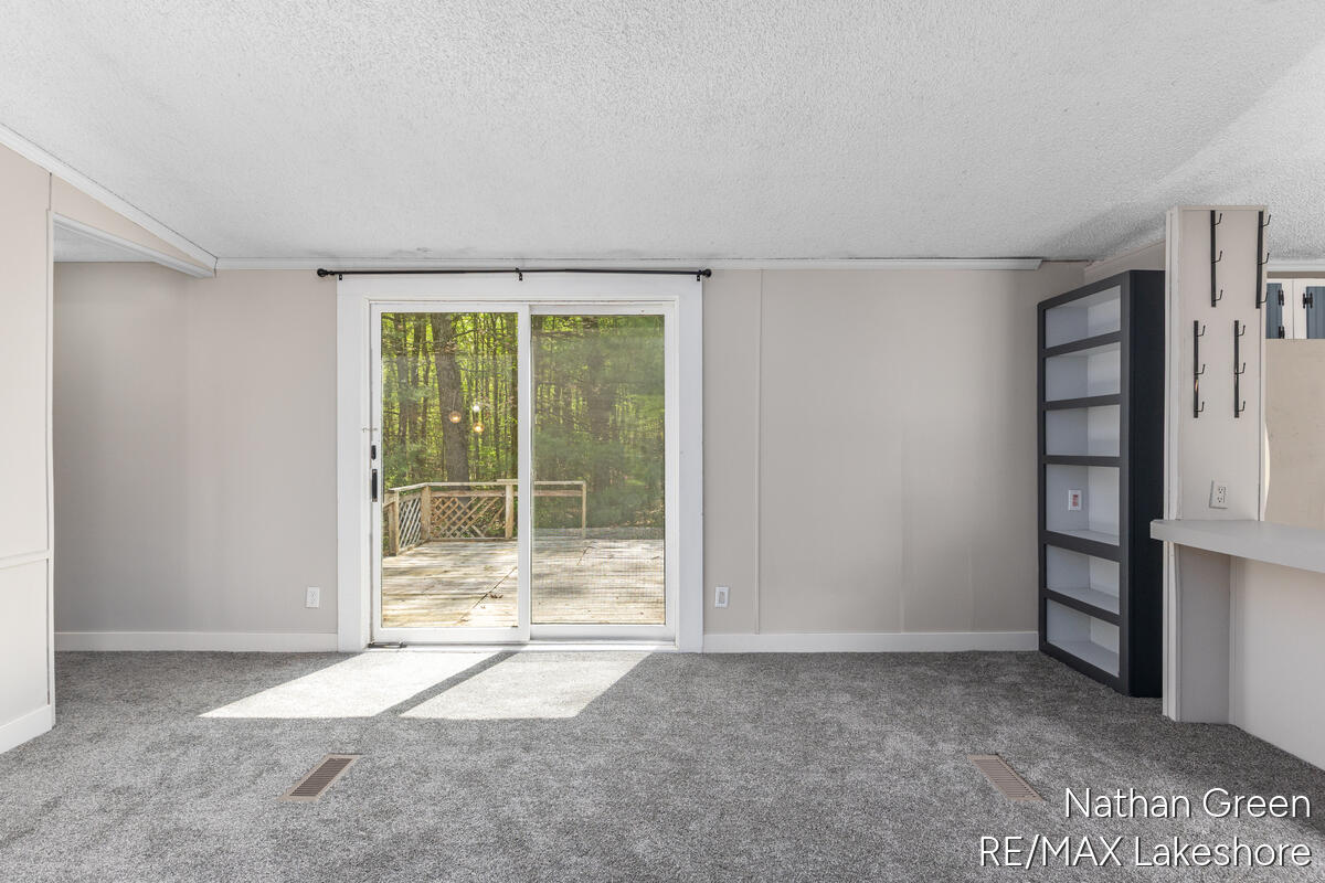 957 Maple Street Pullman, MI 49450 - Photo 6 of 27 Gallery Image 6