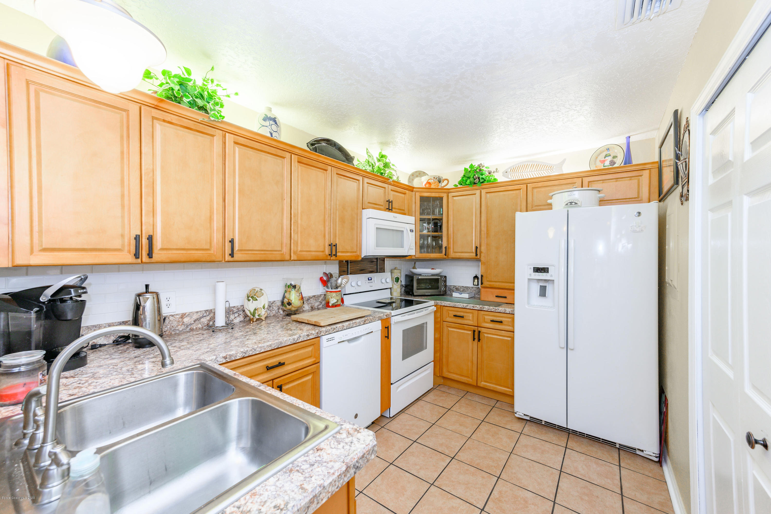 1924 Quail Ridge Court, Unit 2501 Cocoa, FL 32926 - Photo 5 of 26 NZ7_8658
