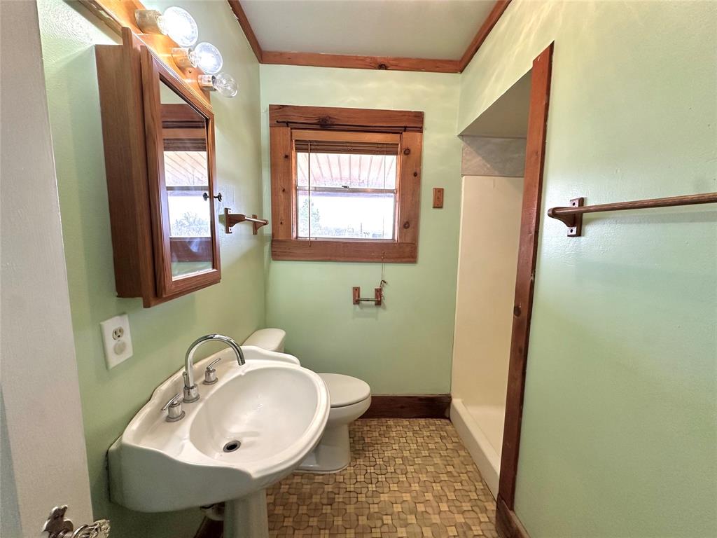 1694 Old Luling Road Lockhart, TX 78644 - Photo 11 of 16
