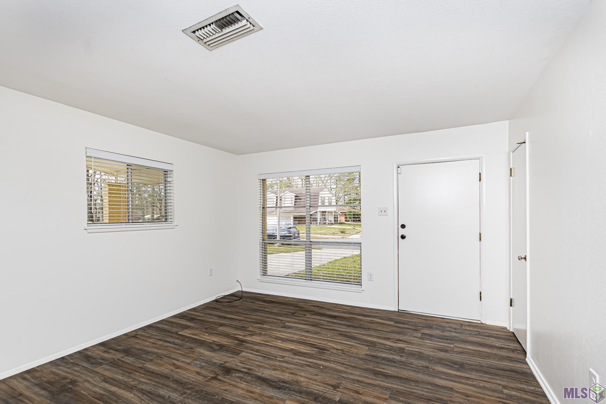 222 Emerald Road Baton Rouge, LA 70810 - Photo 11 of 17
