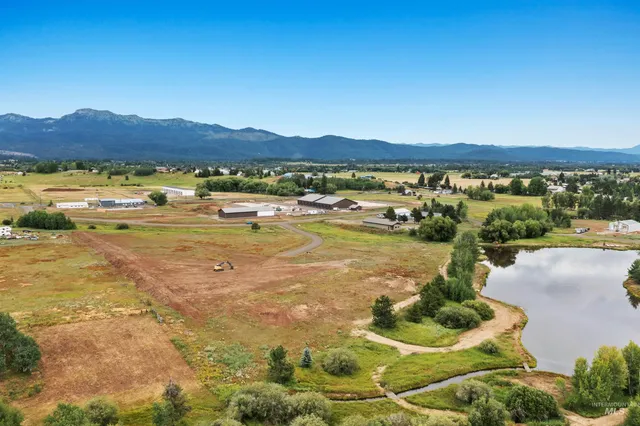$250,000 | Lot 17 Sunbridge Drive, McCall, ID 83638