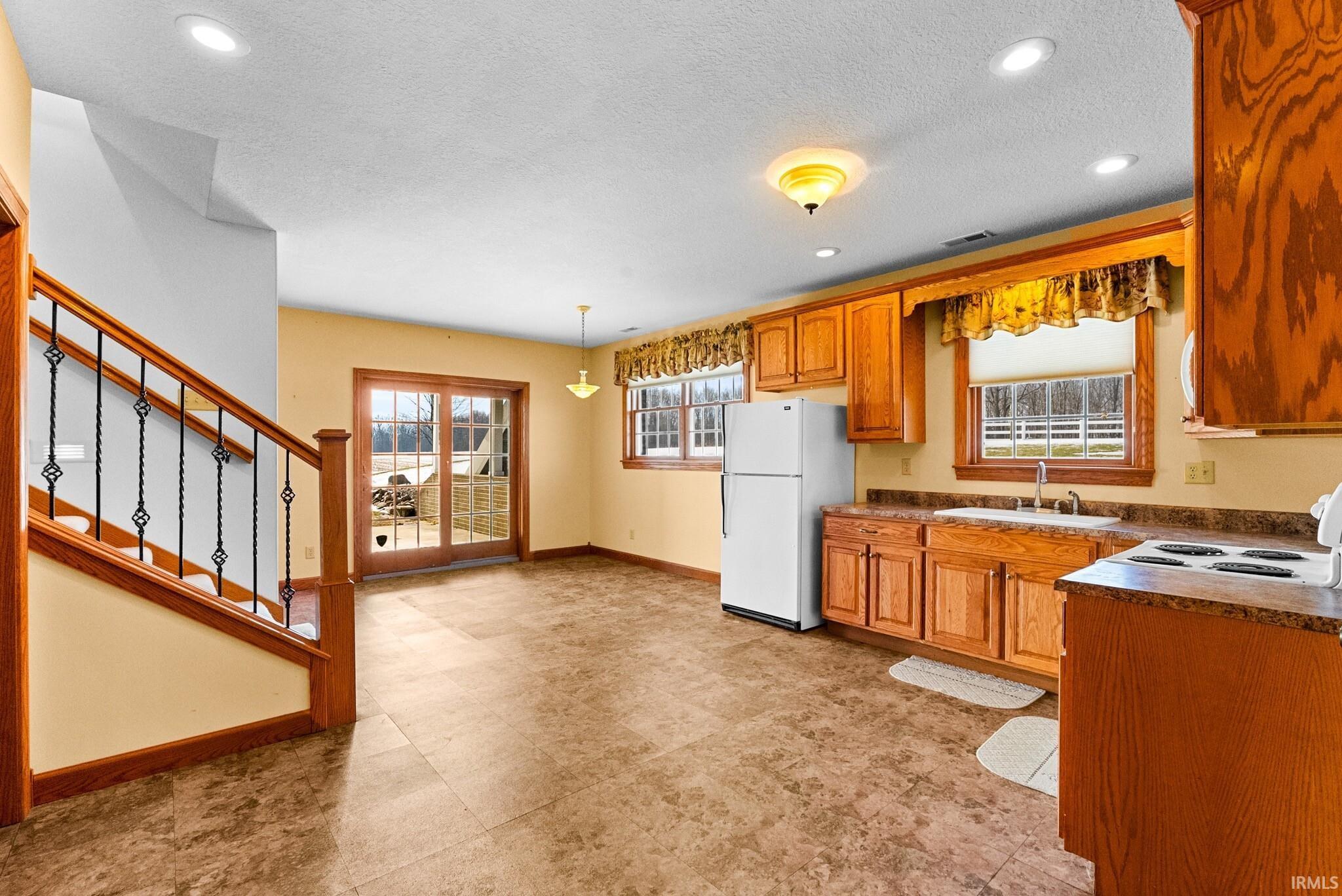 4239 South Kinsey Road Claypool, IN 46510 - Photo 23 of 36