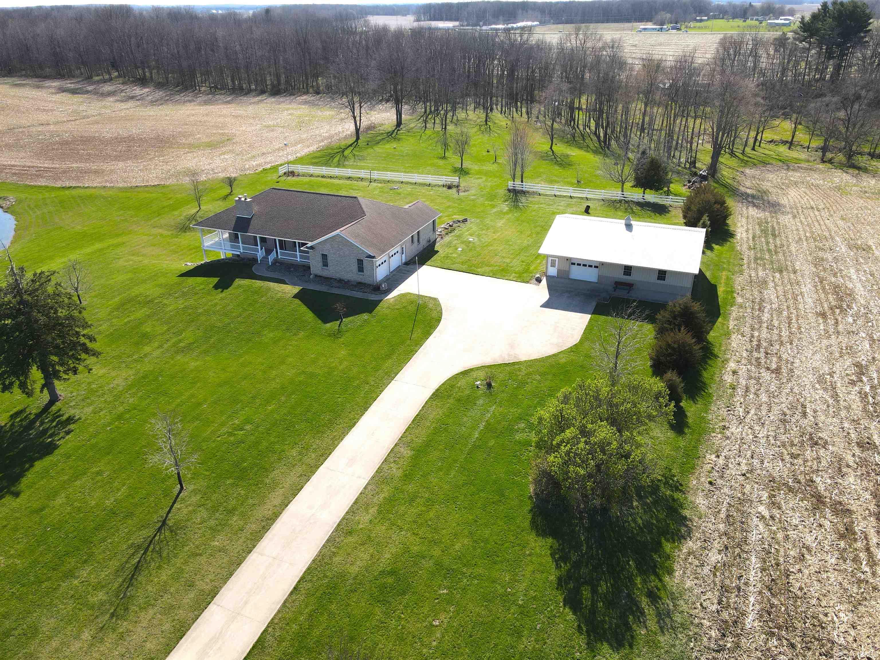 4239 South Kinsey Road Claypool, IN 46510 - Photo 8 of 36