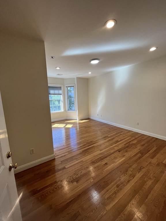 16 Gates Street, Unit 2 Boston, MA 02127 - Photo 5 of 19