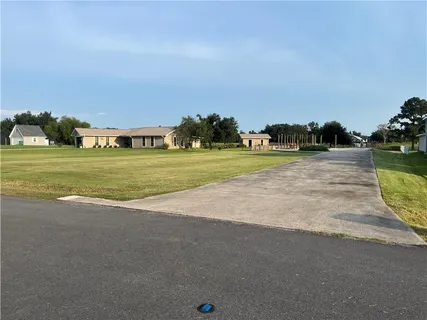 $92,000 | 118 Michael Drive, Des Allemands, LA 70030