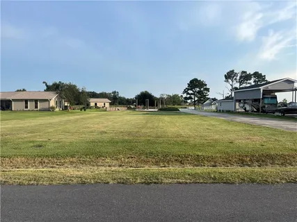 $92,000 | 118 Michael Drive, Des Allemands, LA 70030