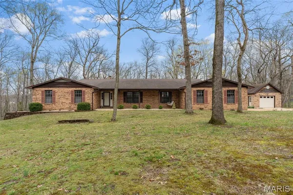 $520,000 | 17 Stablestone Drive, Union, MO 63084