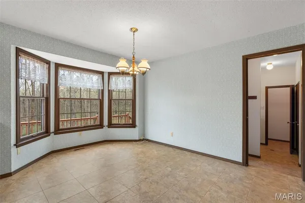 $520,000 | 17 Stablestone Drive, Union, MO 63084