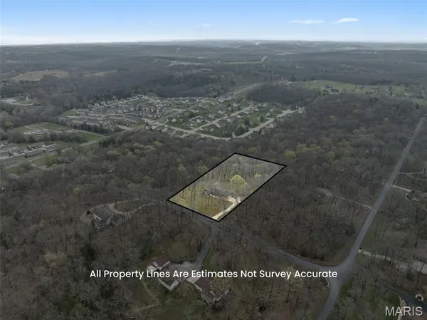 $520,000 | 17 Stablestone Drive, Union, MO 63084