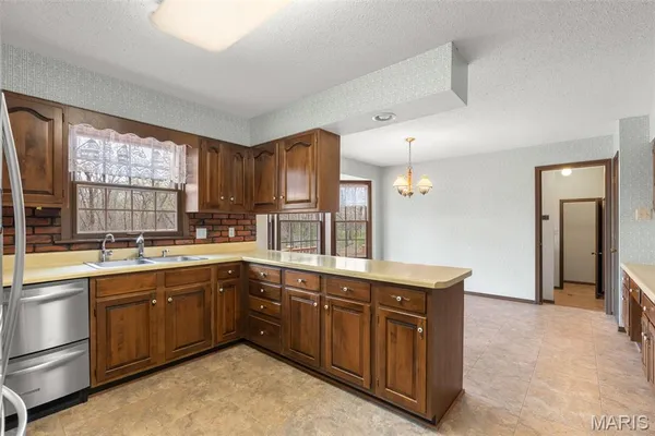 $520,000 | 17 Stablestone Drive, Union, MO 63084