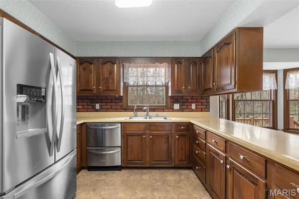 $520,000 | 17 Stablestone Drive, Union, MO 63084